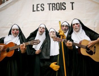 Les Nonnes Troppo